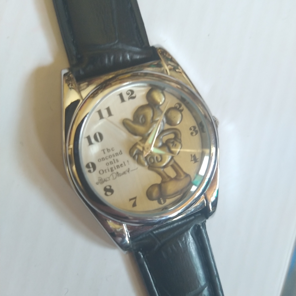 New Bargain Black Leather Strap Unique Mickey Mouse Watch with Character Design